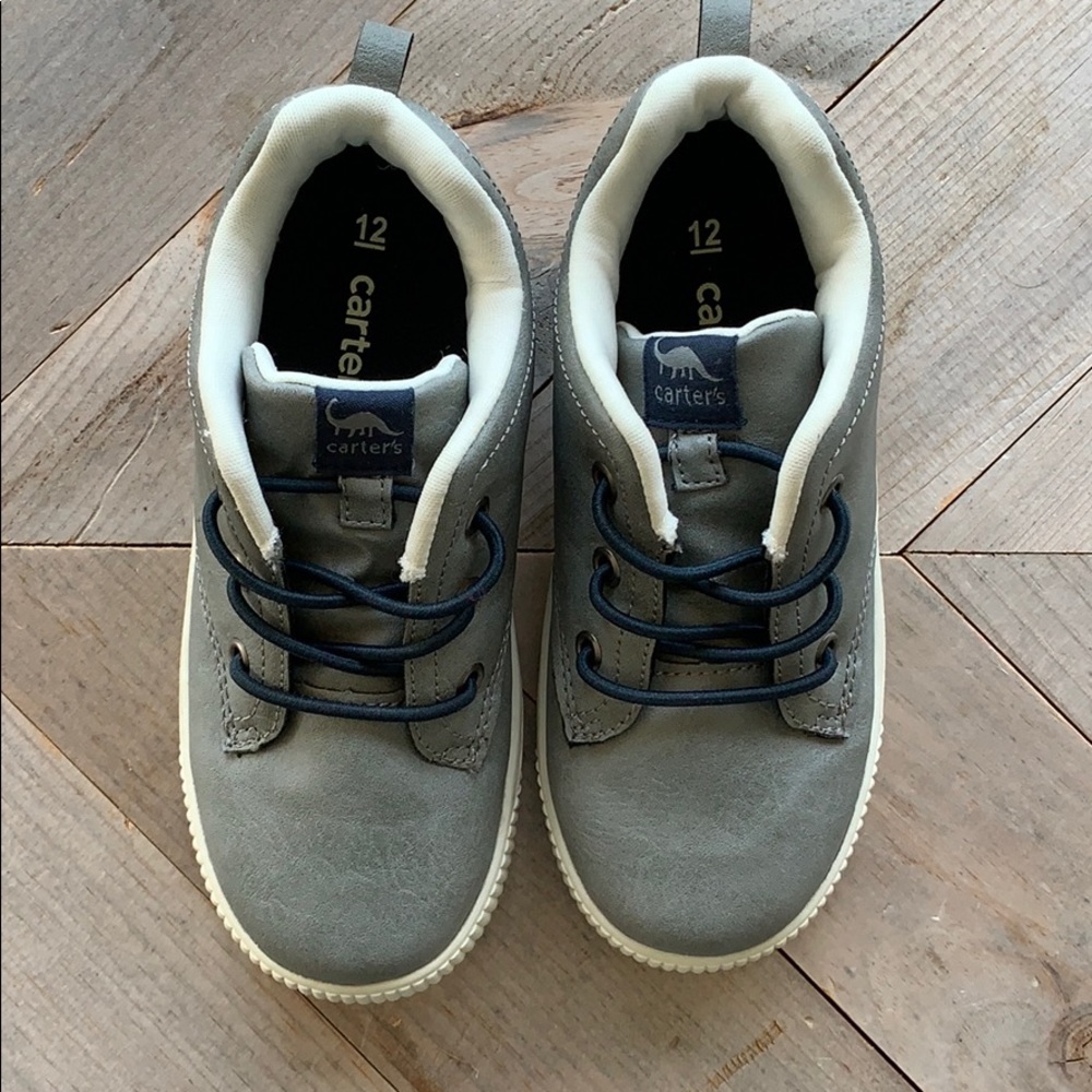 Cater’s never worn slip on casual sneakers